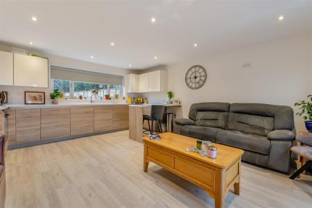 Kitchen/Living Room