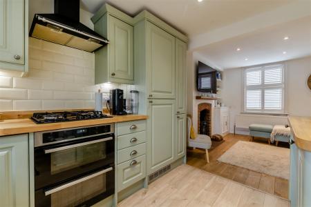 Lounge/Kitchen