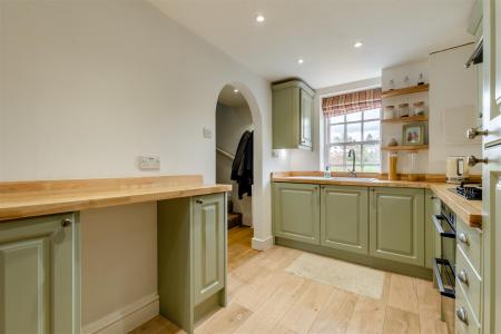 Lounge/Kitchen