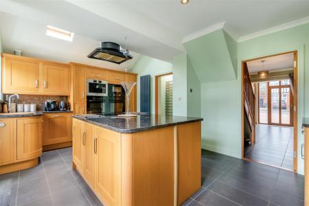 Kitchen/Dining Area