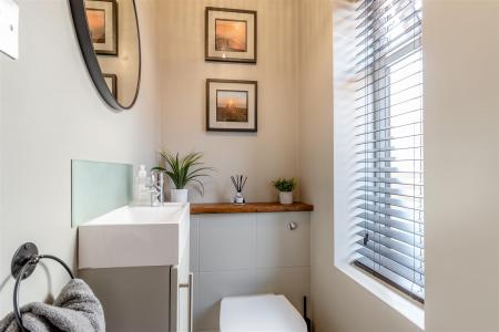8646489-interior28.jpg