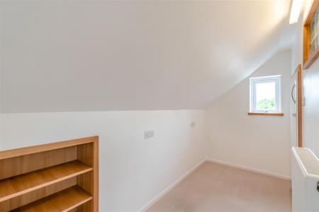 8646435-interior18.jpg