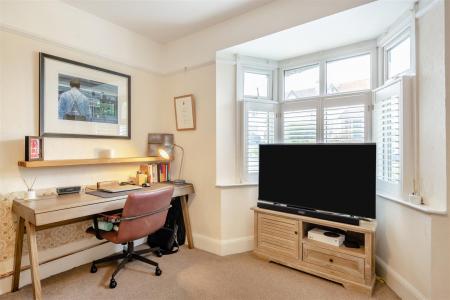 8614713-interior11.jpg