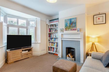 8614713-interior10.jpg