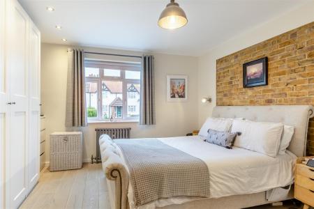 8614713-interior20.jpg