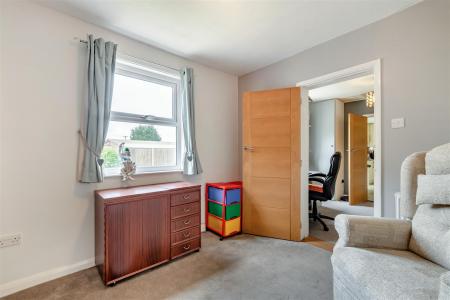 8651487-interior11.jpg