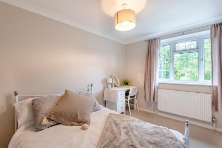 8651765-interior17.jpg
