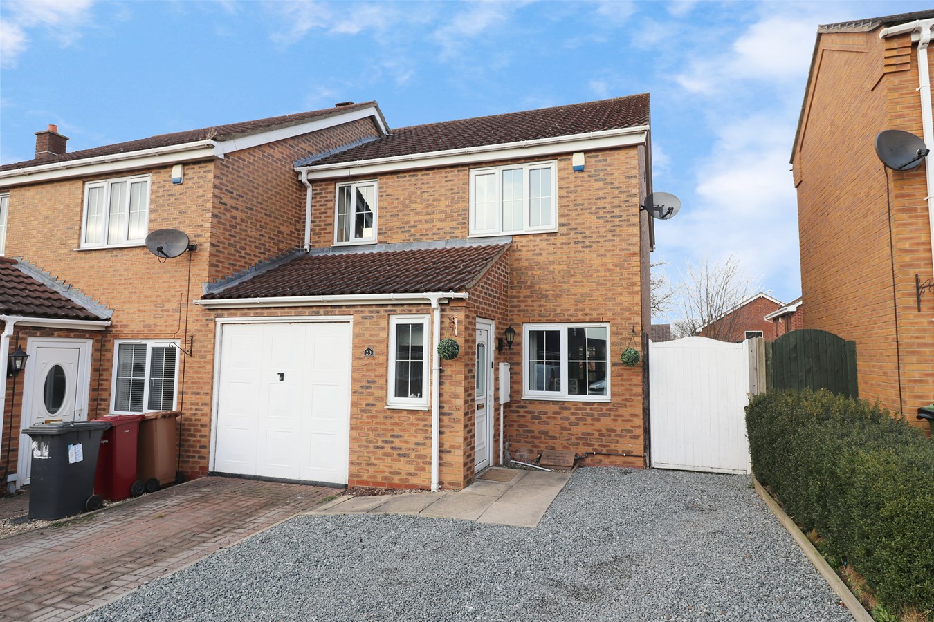 3 bedroom SemiDetached House for sale in BartonuponHumber