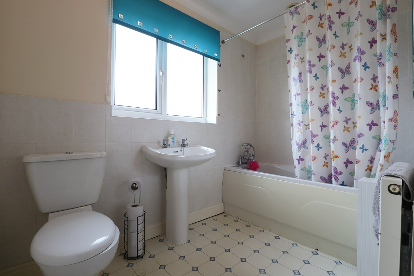 3 bedroom SemiDetached House for sale in BartonuponHumber