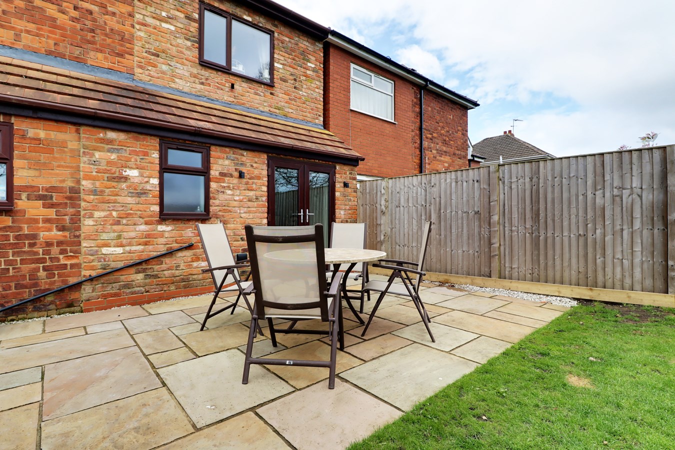 3 bedroom SemiDetached House for sale in Haxey
