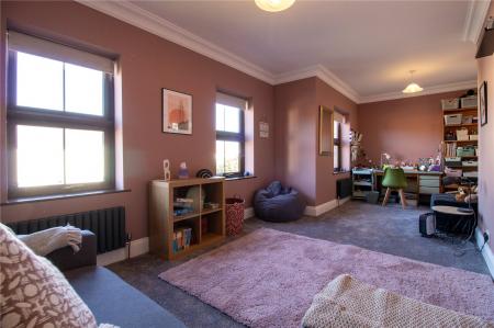 Double Bedroom 5
