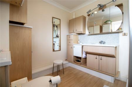 Master En-Suite