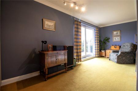 Double Bedroom 5