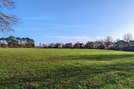 KNOWLE VILLAGE PLAYING FIELDS