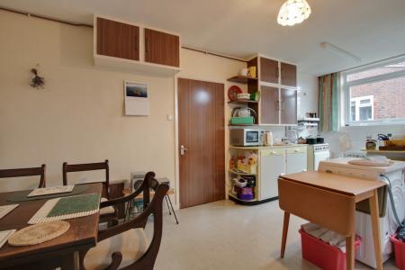 KITCHEN DINING ROOM