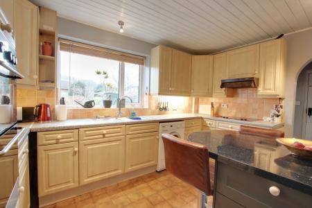 KITCHEN BREAKFAST ROOM