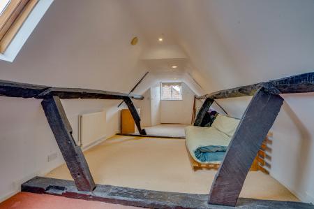 LOFT ROOM