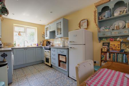 KITCHEN/BREAKFAST ROOM