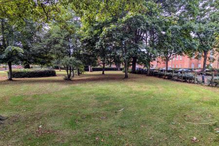 COMMUNAL GARDEN