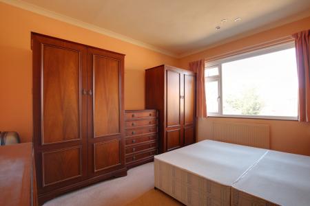 BERDROOM ONE