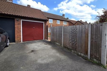 GARAGE/PARKING