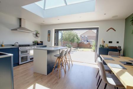 KITCHEN/DINER
