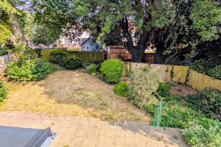 GARDEN FROM BEDROOM ONE