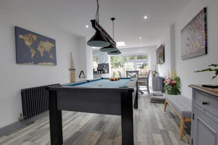 DINING/LIVING AREA