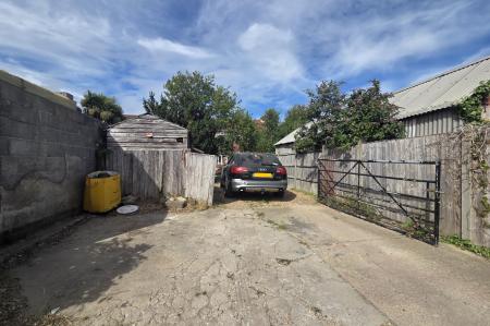 FLAT ONE-REAR ACCESS