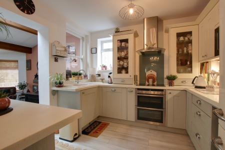 KITCHEN AREA