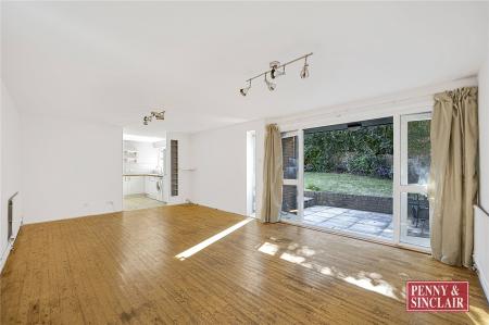 Sitting/Dining Room