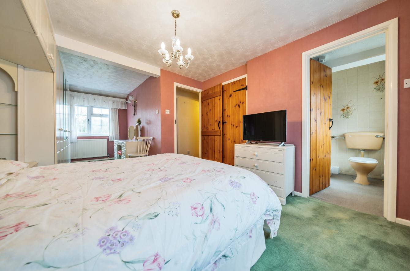 3 bedroom End of Terrace House for sale in Margaretting