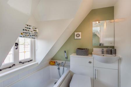 8467045-interior02-800.jpg