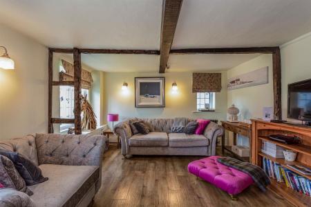 8467045-interior17-800.jpg