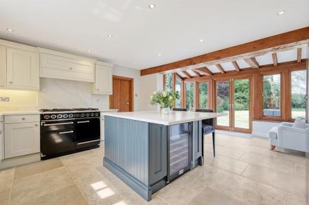 img_6765_16 copy 2dp.jpg