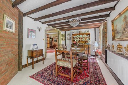 Dining Room 1.jpg