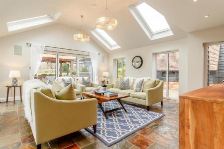 8329318-interior01 (Copy).jpg