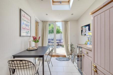 img_2404_10 copy 2.jpg