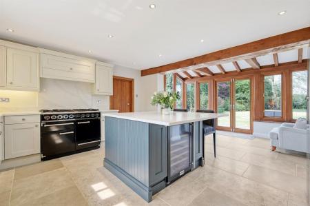 img_6765_16 copy 2dp.jpg