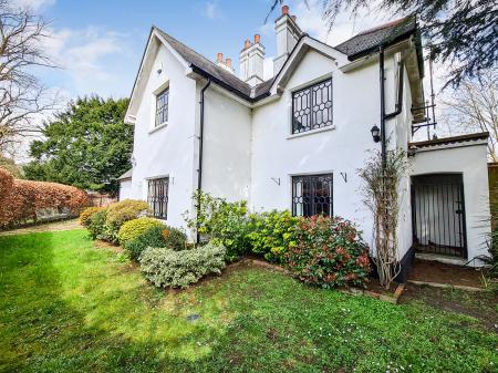 Laleham Park, Laleham