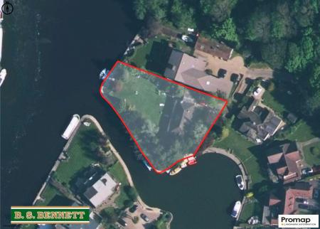 Riverside - Wraysbury, Berkshire
