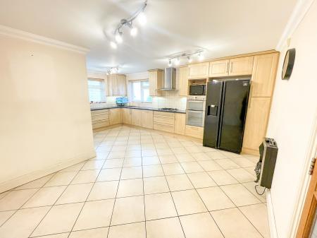 Kitchen/Dining Area