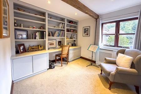 Study/reception