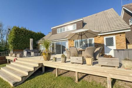 Riverside Terrace