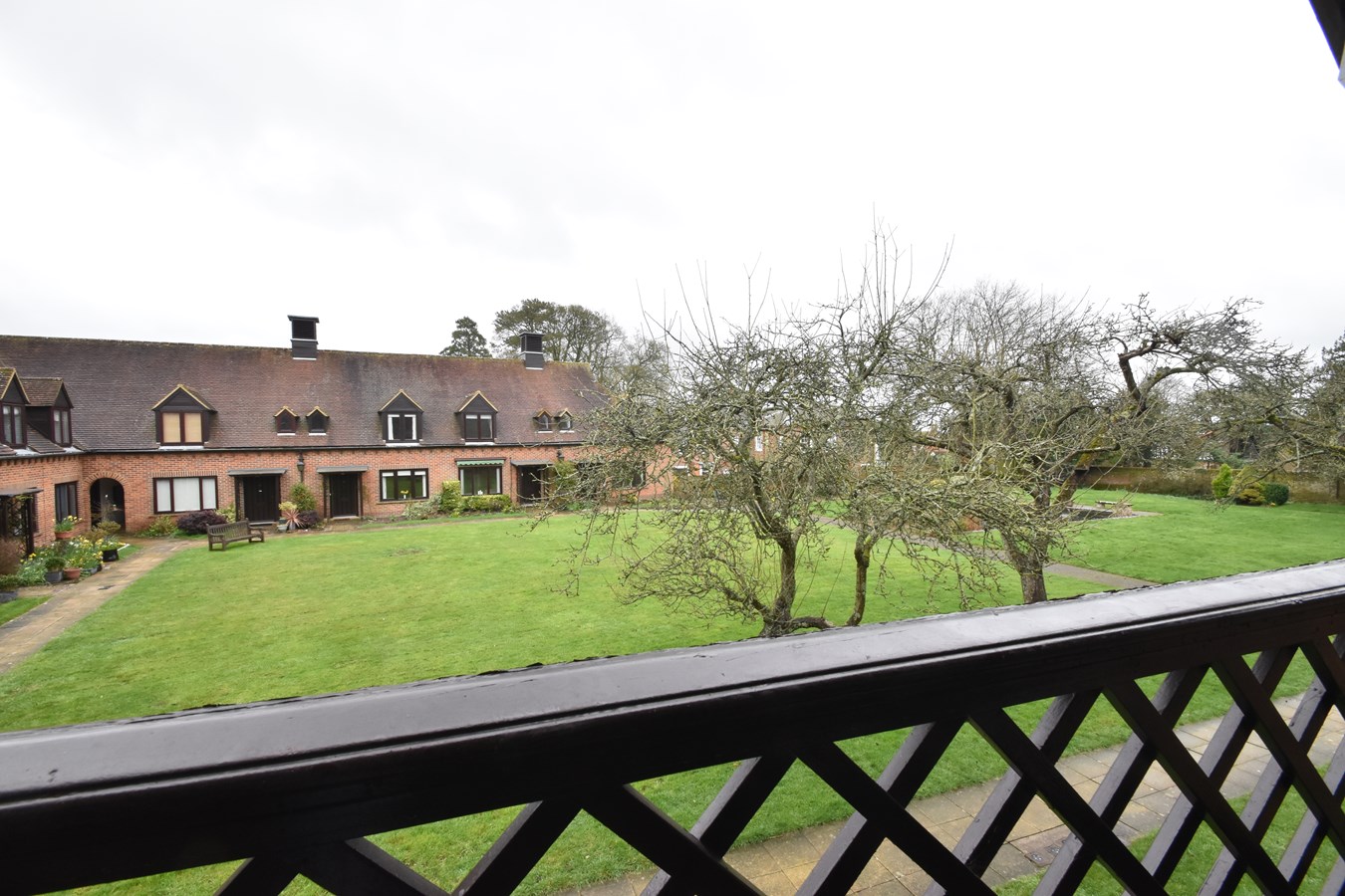 2 bedroom Apartment for sale in LENHAM