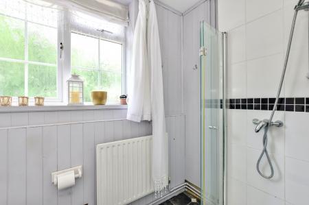 Ground Floor Shower-WC