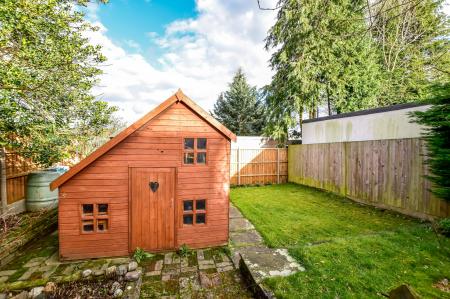SUMMERHOUSE