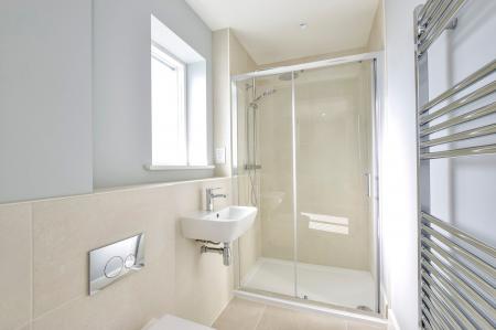 En suite to Bedroom 3