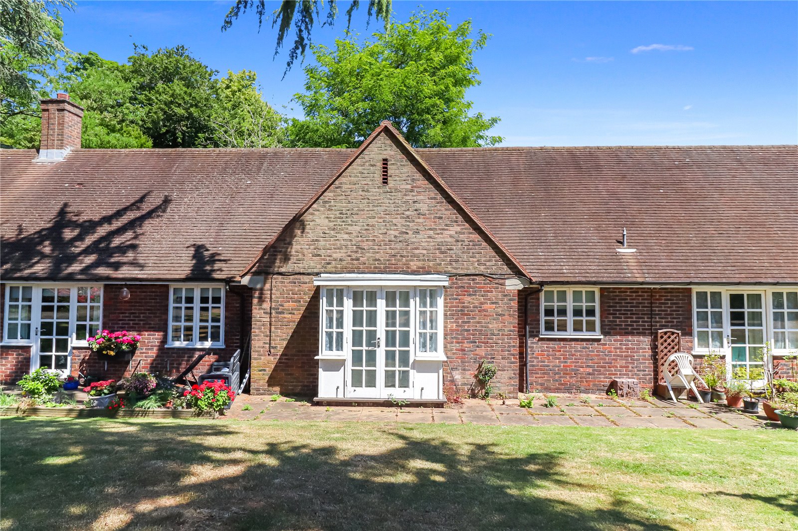 1 bedroom Terraced Bungalow for sale in Watford