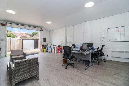 Garage/Home Office